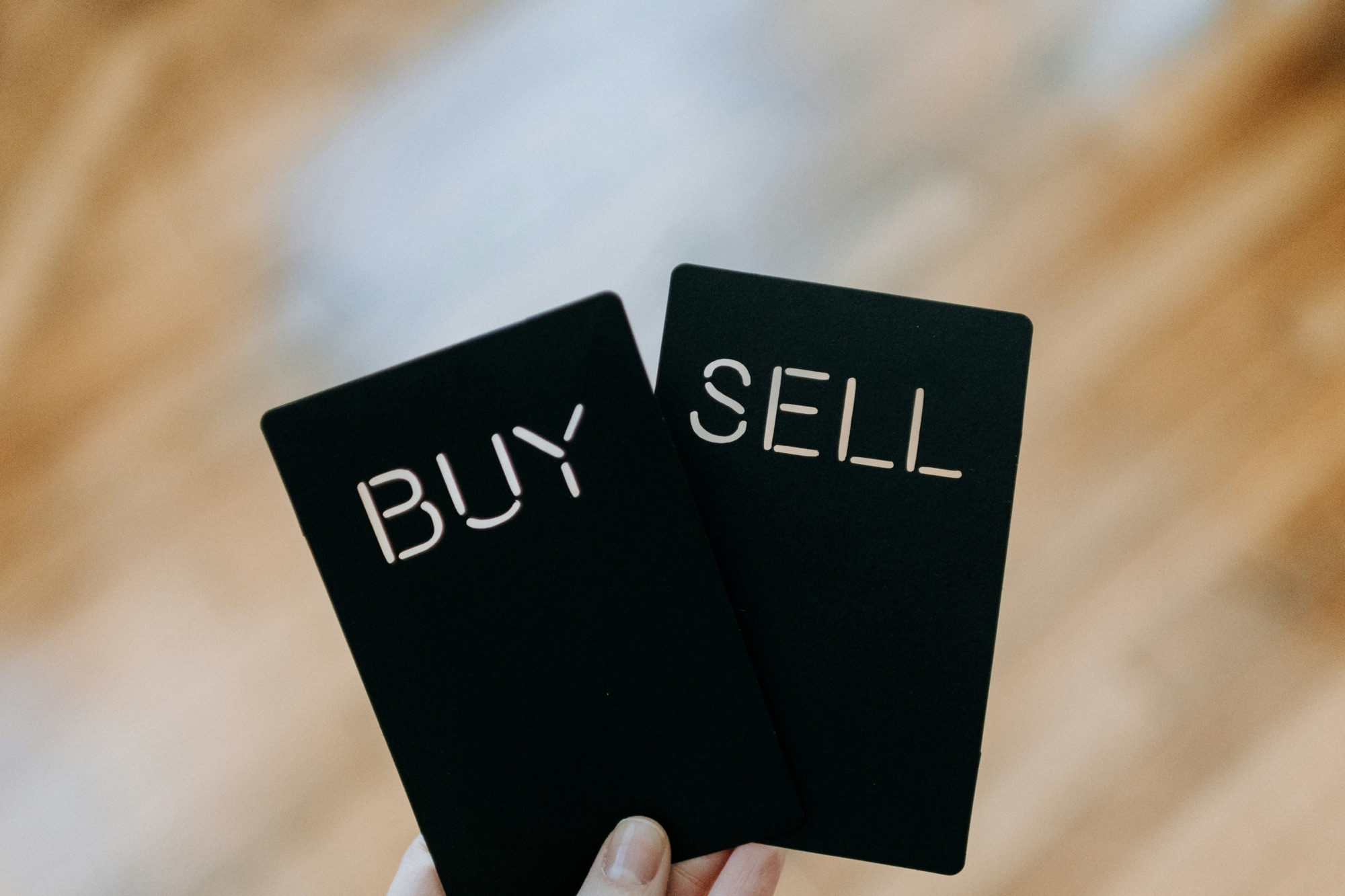 Online selling and reselling side hustle featured on The Hustle Hub by Storm's Mama